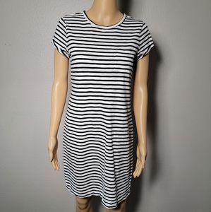 Women's Size Small Gap Casual Pocket Tshirt Dress- Black & White Striped